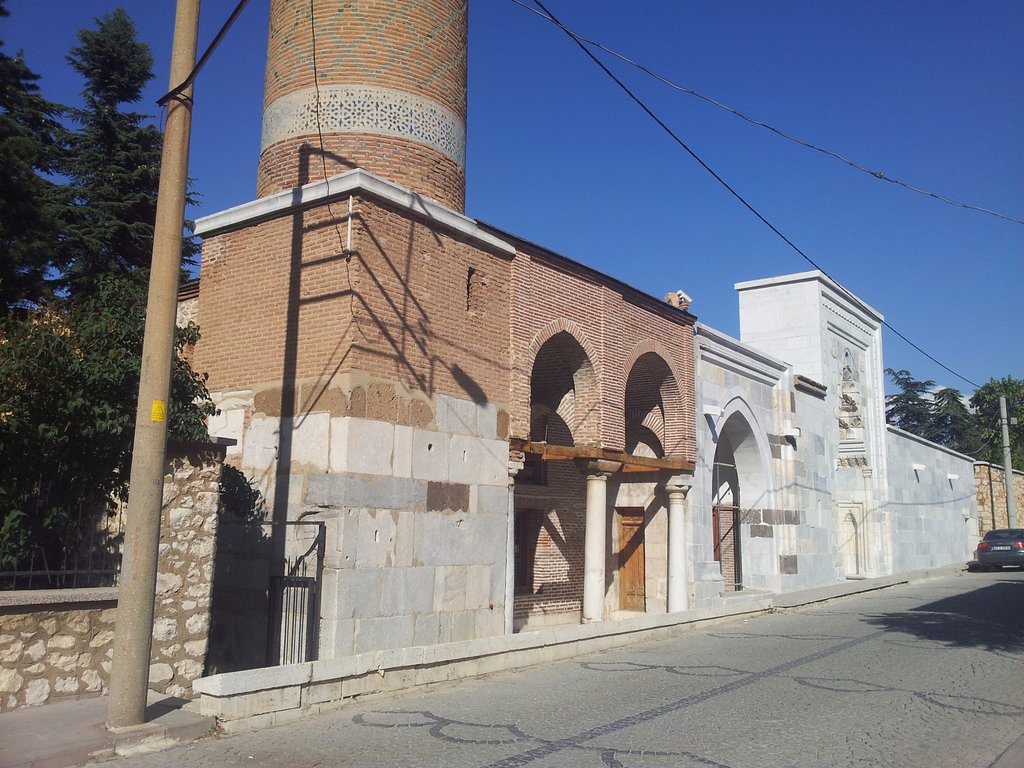 Ta Medrese Camii Nerede Nas L Gidilir Yorumlar