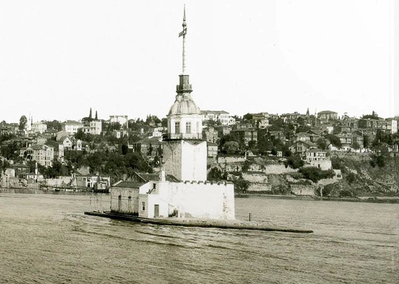 Maiden's Tower in Istanbul