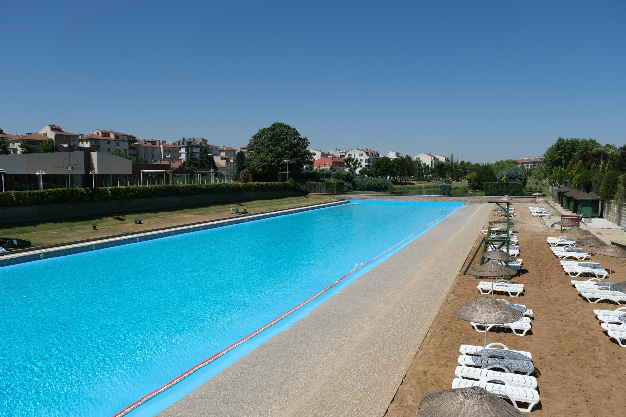 Cool Off at Kentpark's Artificial Beach
