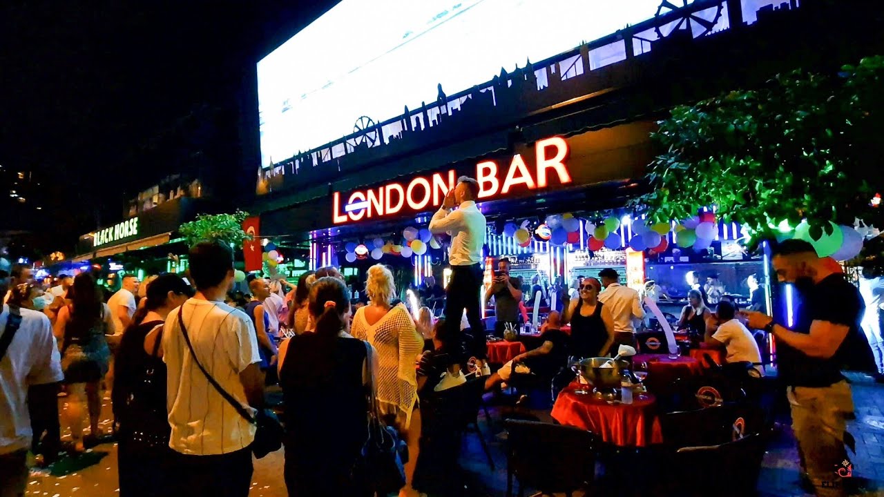 Türkiye’deki En Popüler Barlar Sokağı