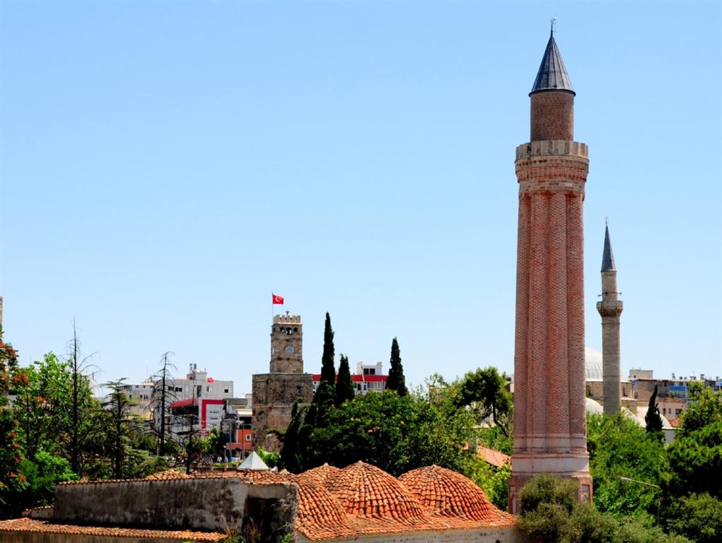 Yivli Minare Cami